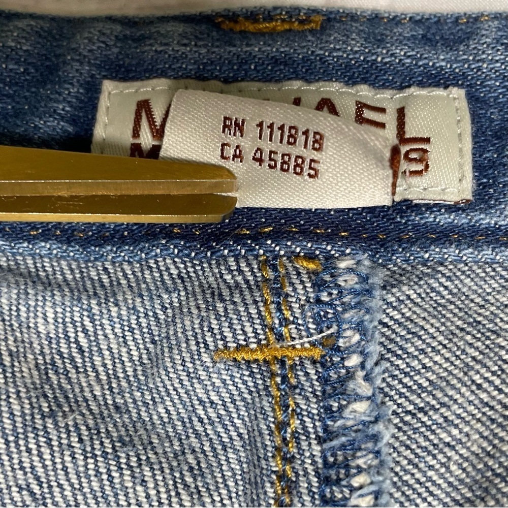 Michael Kors Classic Boot Cut Blue Jeans with Stud Trim Size 8 Stretch - Picture 8 of 13